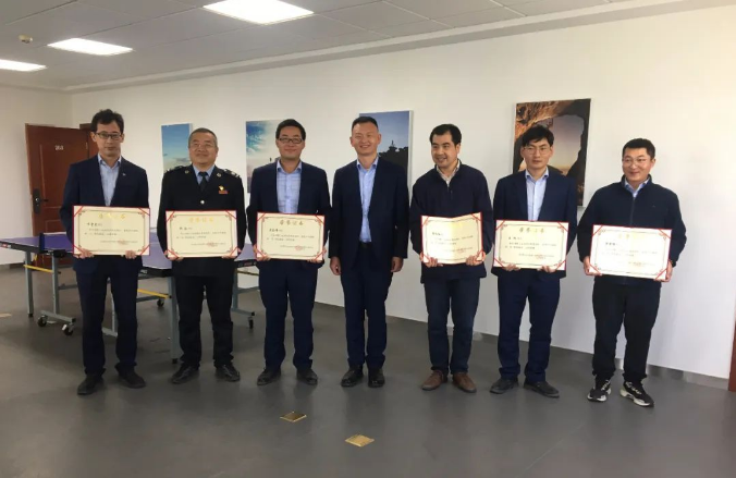 星空平台团委举办“庆五一、迎五四”球类联谊比赛(图4)